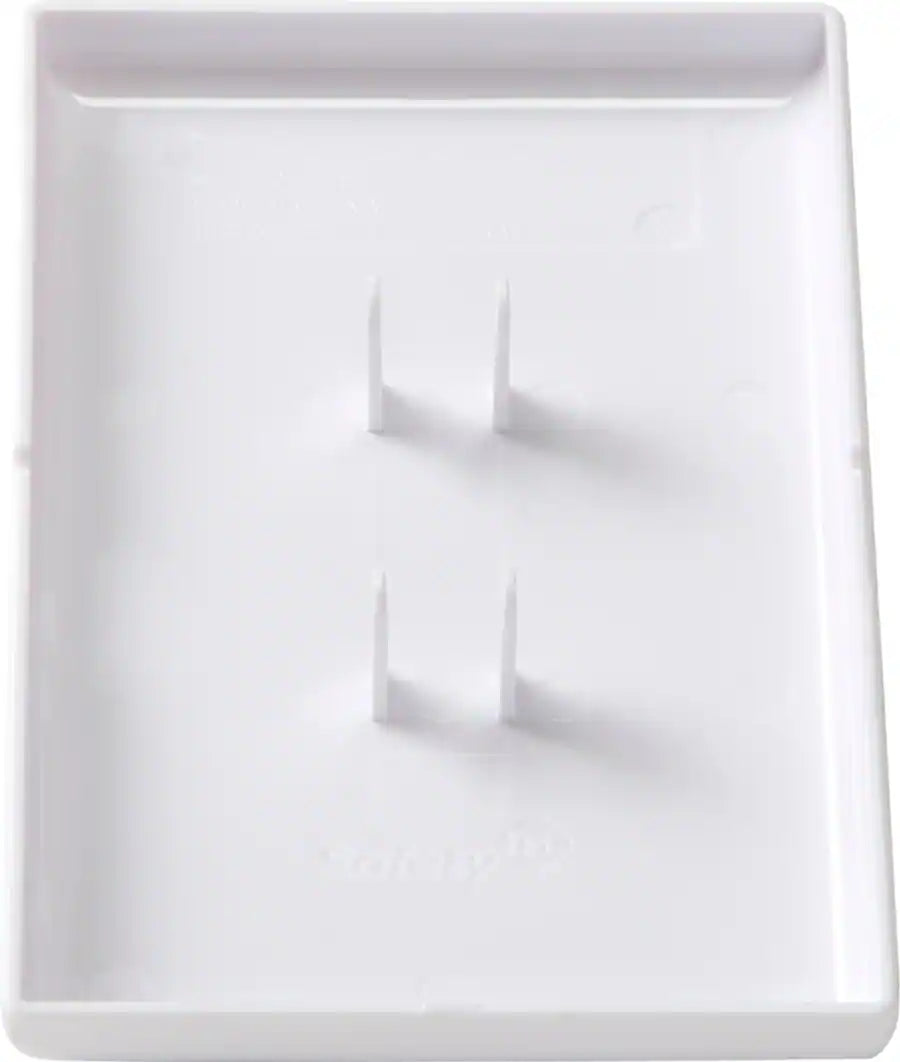 Outsmart Outlet Shield Safety 1st