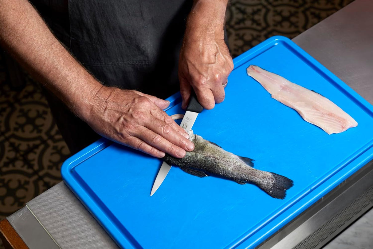 Victorinox fillet knife | 7 Inch | Black Fibrox Handle | Semi Flexible Blade