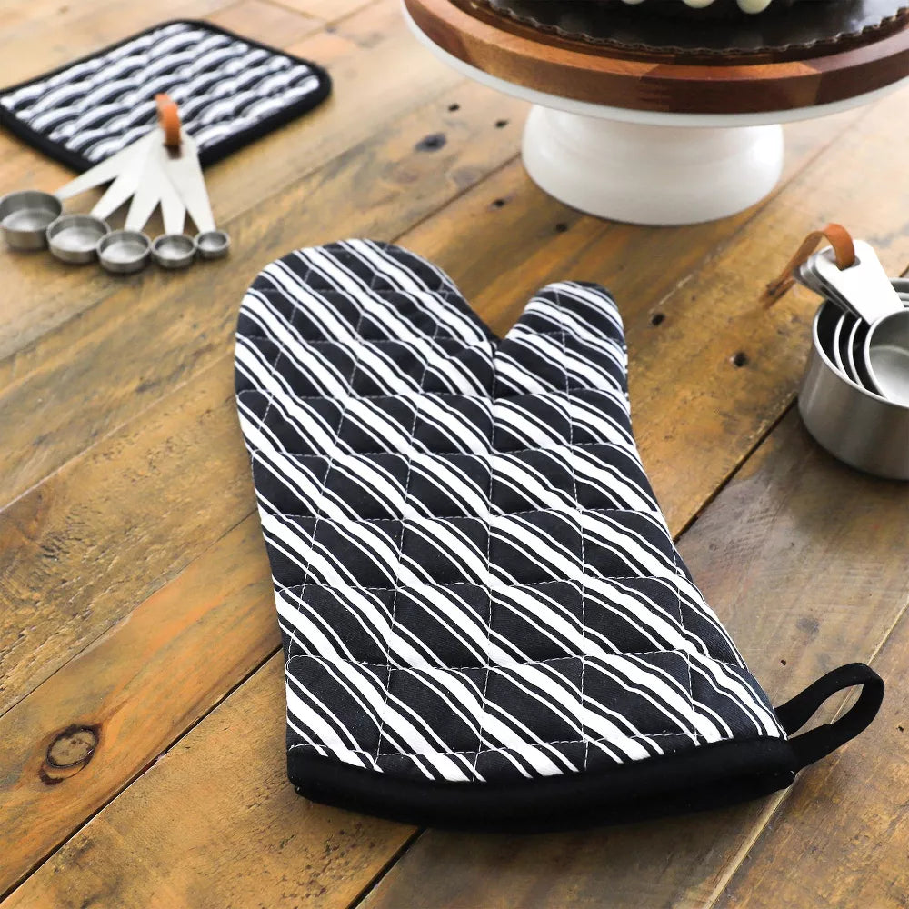 Oven Mitt Striped Black