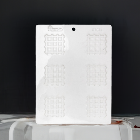 #1012 Chocolate Mold