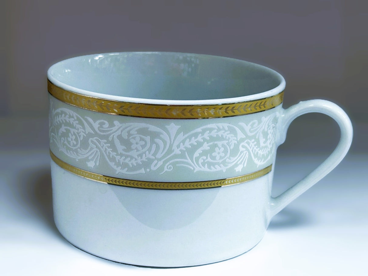 Gold Mug Holister