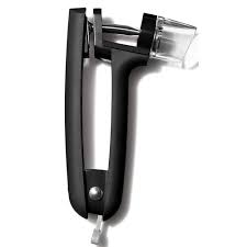 Cherry & Olive Pitter Black OXO