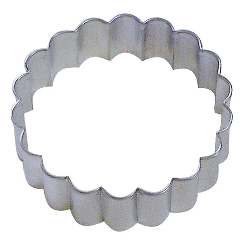 Fluted Round Cookie Cutter 3.5" R&M International